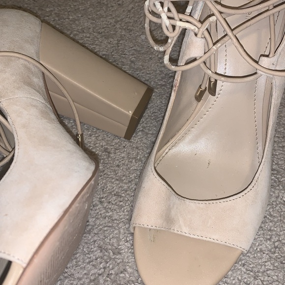 Calvin Klein light beige suede leather nude block heel lace up heels size 9.5 - Picture 3 of 5